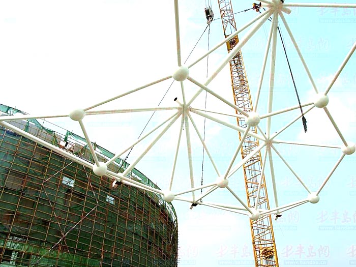 凌海体育馆网架安装
