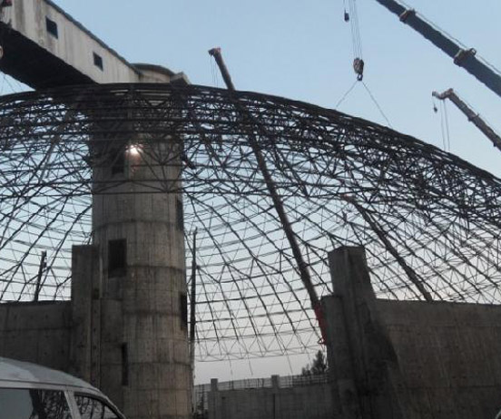 凌海网架分条或分块安装法